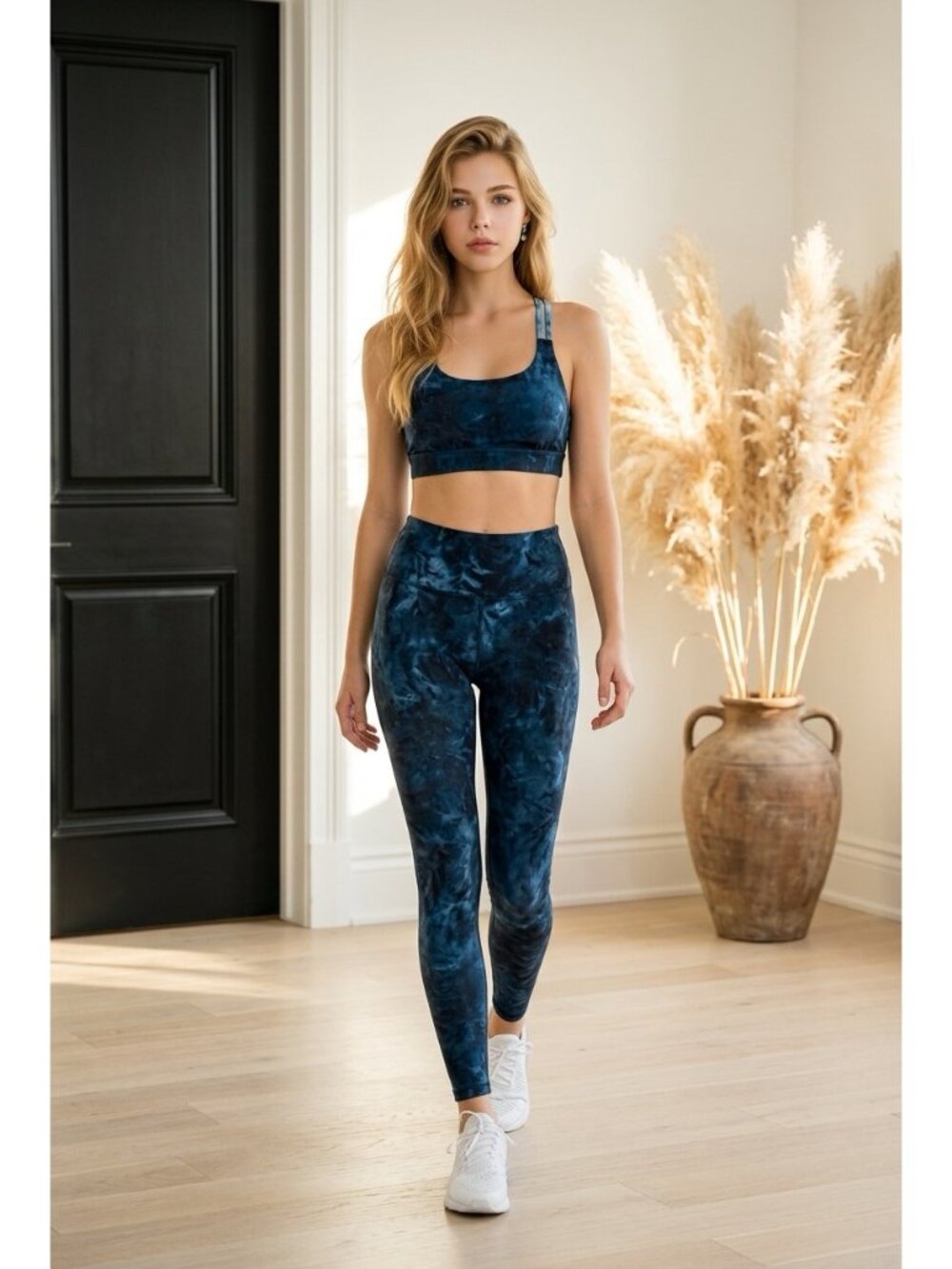Lululemon Sports Bra Blue Tie Dye Cross Back Strappy Medium Support S